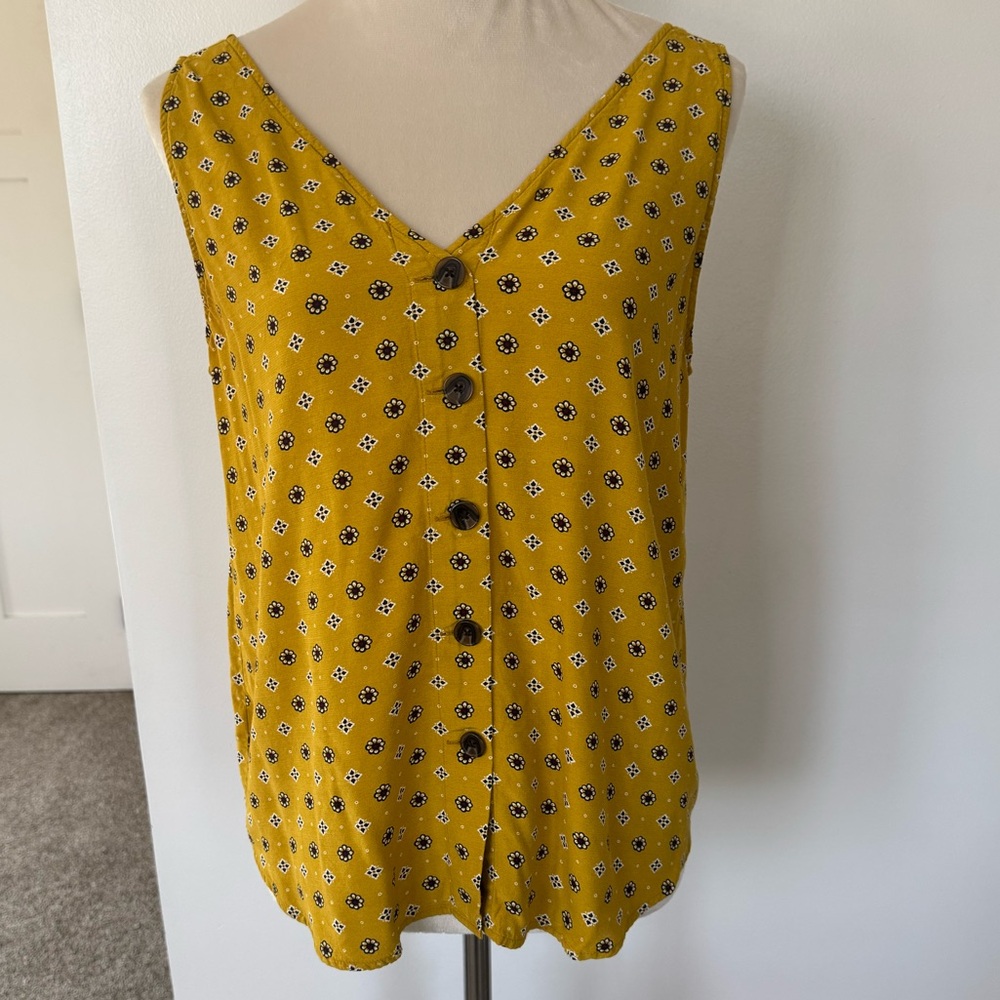 LOFT Yellow Flower Print Buttoned Down Tank Top
